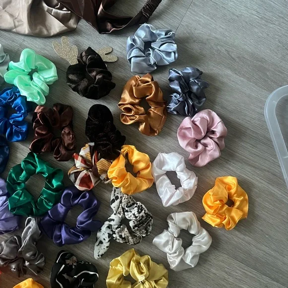 Colorful Hair Scrunchies Collection - Picture 4 of 6
